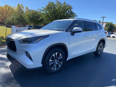 Certified 2021 Toyota Highlander XLE