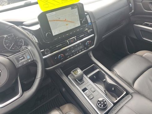 Used 2023 Nissan Pathfinder SL image 21
