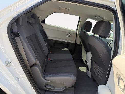Used 2024 Hyundai Ioniq 5 SE RWD image 18