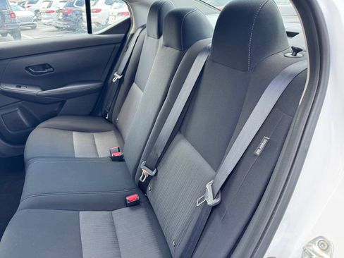 Used 2025 Nissan Sentra SV FWD image 15
