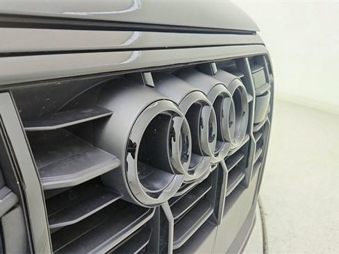 Used 2024 Audi Q7 3.0T Prestige w/ Prestige Package image 16