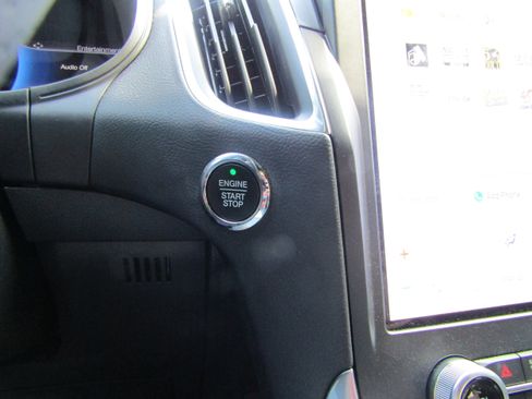 Certified 2022 Ford Edge ST w/ Equipment Group 401A image 44