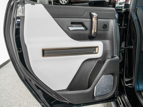 Used 2024 GMC Hummer EV 3X w/ Extreme Off-Road Package image 40