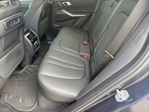 Used 2022 BMW X5 xDrive40i AWD/4WD image 11