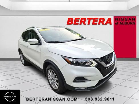 Used 2020 Nissan Rogue Sport SV w/ All-Weather Package AWD/4WD image 4