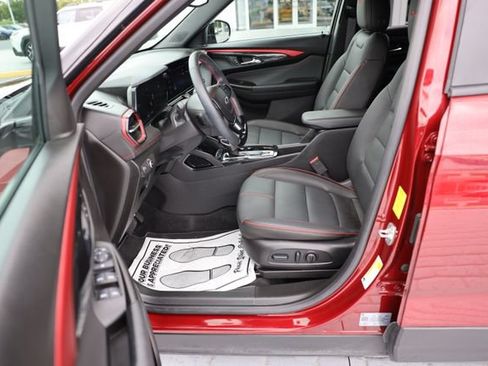 Used 2024 Chevrolet TrailBlazer RS w/ Convenience Package AWD/4WD image 14