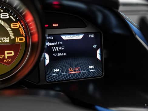Used 2022 Ferrari 812 GTS RWD image 95