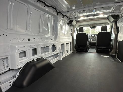 Used 2024 Ford Transit 150 Low Roof image 19