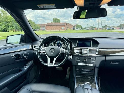 Used 2016 Mercedes-Benz E 350 4MATIC Sedan image 18