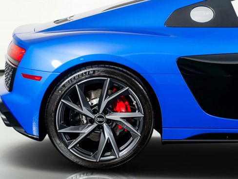 Used 2022 Audi R8 V10 performance image 8