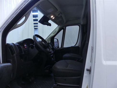 Used 2023 RAM ProMaster 2500 image 21