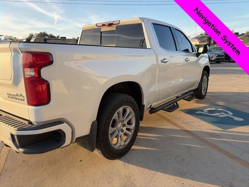 Used 2022 Chevrolet Silverado 1500 High Country w/ Technology Package image 7