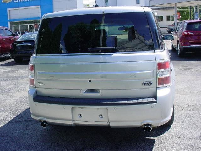 Used 2018 Ford Flex SEL w/ Equipment Group 202A FWD image 4