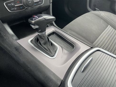 Used 2023 Dodge Charger SXT RWD image 29