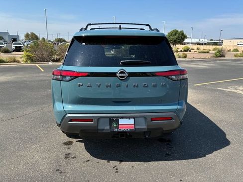 New 2026 Nissan Pathfinder SL w/ SL Premium Package FWD image 5