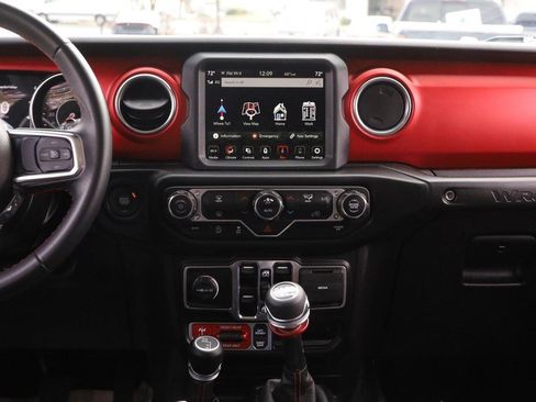 Used 2022 Jeep Wrangler Unlimited Rubicon image 28