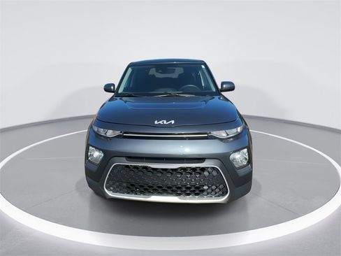 Used 2022 Kia Soul LX w/ Technology Package image 3