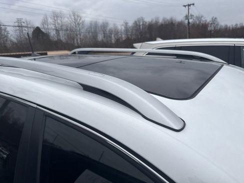 Used 2021 Jeep Cherokee Latitude Lux w/ Sun & Sound Group image 7