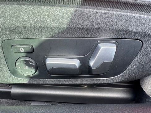 Used 2022 BMW M850i xDrive Coupe w/ M Carbon Exterior Package image 15