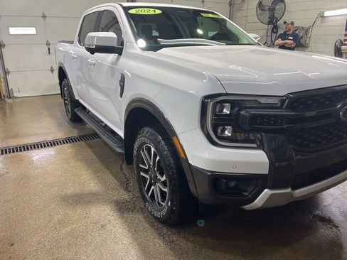 Used 2024 Ford Ranger Lariat w/ FX4 Off-Road Package image 3