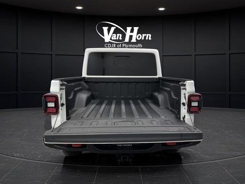 Used 2022 Jeep Gladiator Rubicon w/ LED Lighting Group image 13