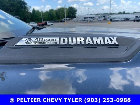 Used 2024 Chevrolet Silverado 2500 High Country w/ High Country Premium Package AWD/4WD image 10