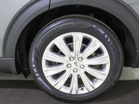 Used 2020 Ford Explorer Limited image 23