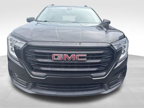 Used 2022 GMC Terrain SLE AWD/4WD image 2
