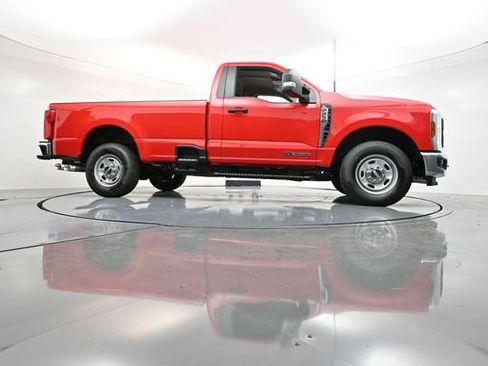 Used 2026 Ford F250 XL w/ XL Chrome Package RWD image 32