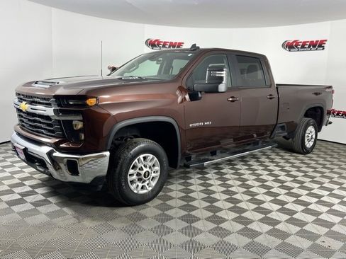 Used 2024 Chevrolet Silverado 2500 LT image 5
