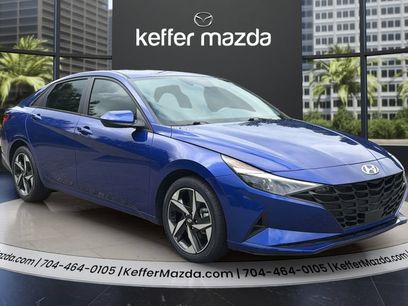 Used 2023 Hyundai Elantra SEL w/ Convenience Package