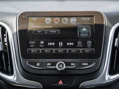 Used 2018 Chevrolet Equinox Premier FWD image 24