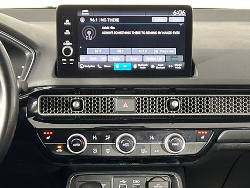 Used 2024 Honda Civic Touring image 28