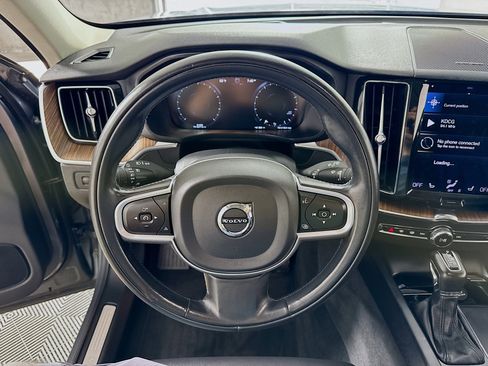 Used 2021 Volvo XC60 T6 Momentum w/ Protection Package Premier AWD/4WD image 16