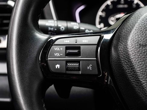 Used 2025 Honda Pilot EX-L image 30