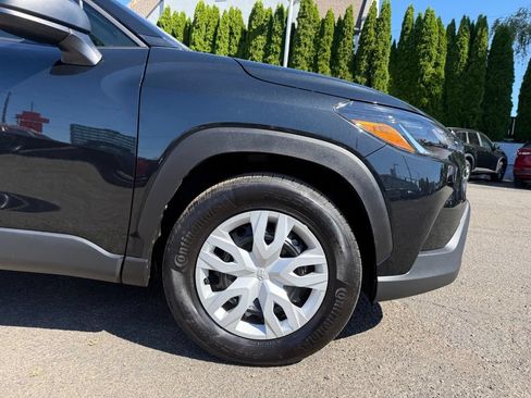 Certified 2024 Toyota Corolla Cross L AWD/4WD image 12
