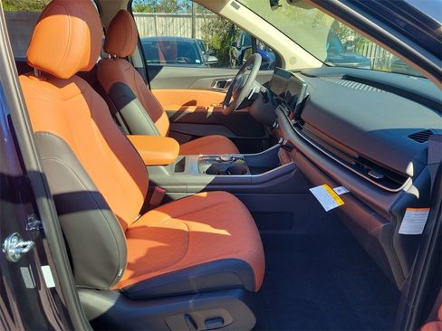 New 2026 Kia Carnival EX image 7