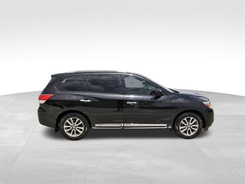 Used 2016 Nissan Pathfinder SL w/ Trailer Tow Package FWD image 5
