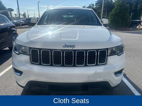 Used 2017 Jeep Grand Cherokee Laredo w/ Quick Order Package 2BE RWD image 2