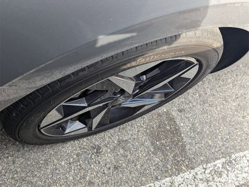 Certified 2023 Hyundai Elantra SEL w/ Convenience Package image 15