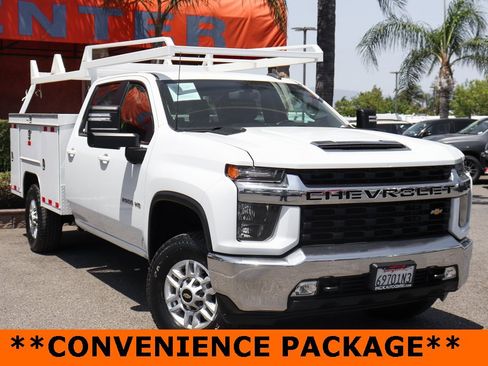 Used 2022 Chevrolet Silverado 2500 LT w/ Convenience Package image 2