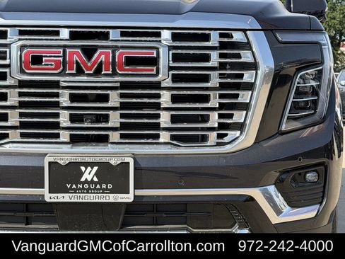 New 2026 GMC Yukon Denali w/ Denali Reserve Package AWD/4WD image 8
