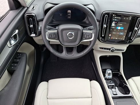 New 2026 Volvo XC40 B5 Plus w/ Protection Package Premier image 7