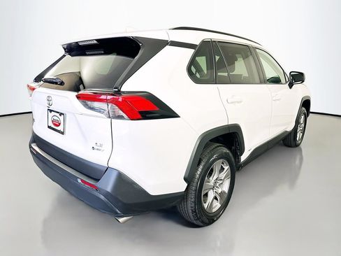 Certified 2025 Toyota RAV4 LE AWD/4WD image 5