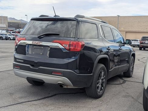 Used 2017 GMC Acadia SLT FWD image 4