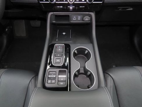 New 2025 Honda Pilot Touring image 26