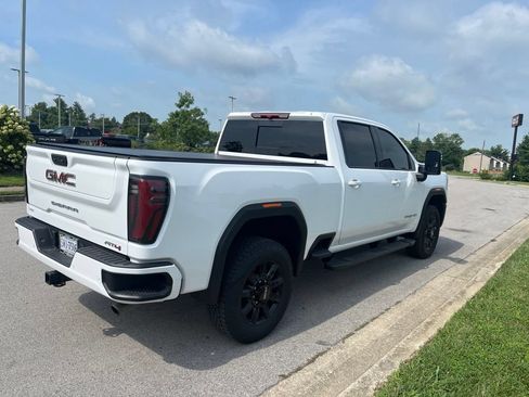 Used 2026 GMC Sierra 2500 AT4 w/ AT4 Preferred Package AWD/4WD image 3