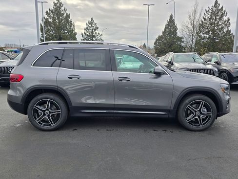 New 2026 Mercedes-Benz GLB 250 4MATIC image 7