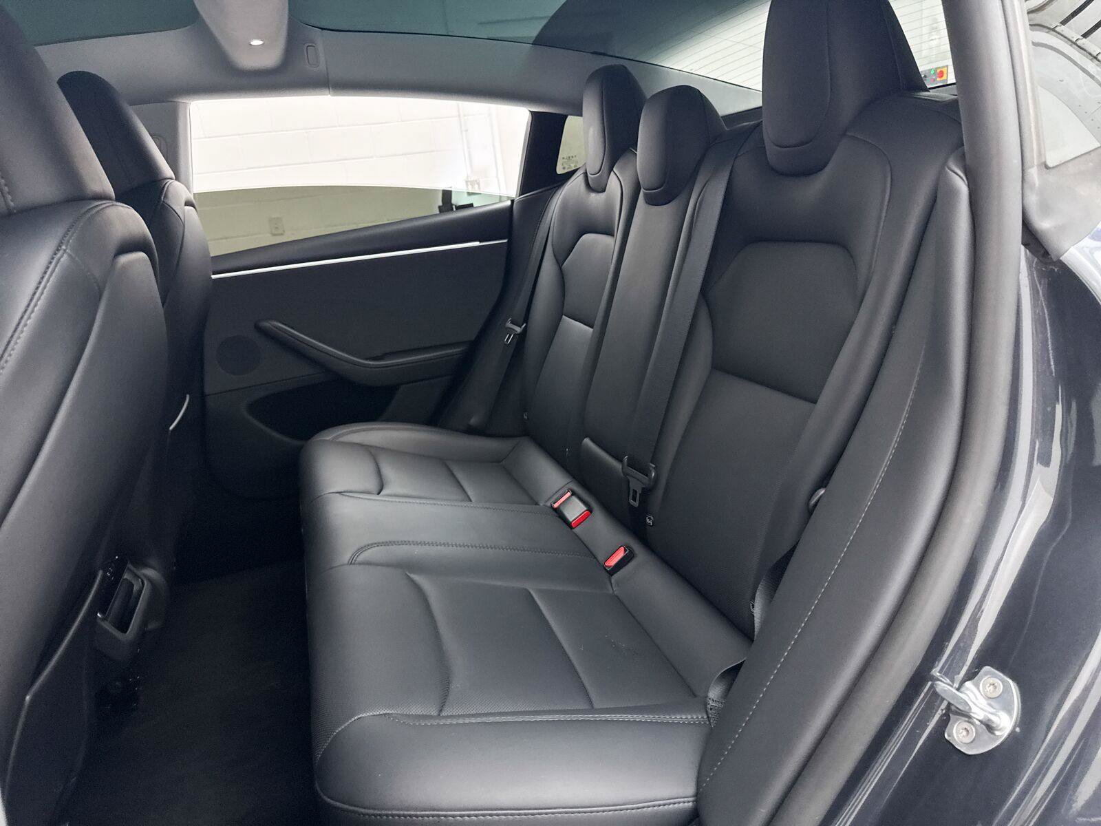 Used 2025 Tesla Model 3 Long Range RWD image 33