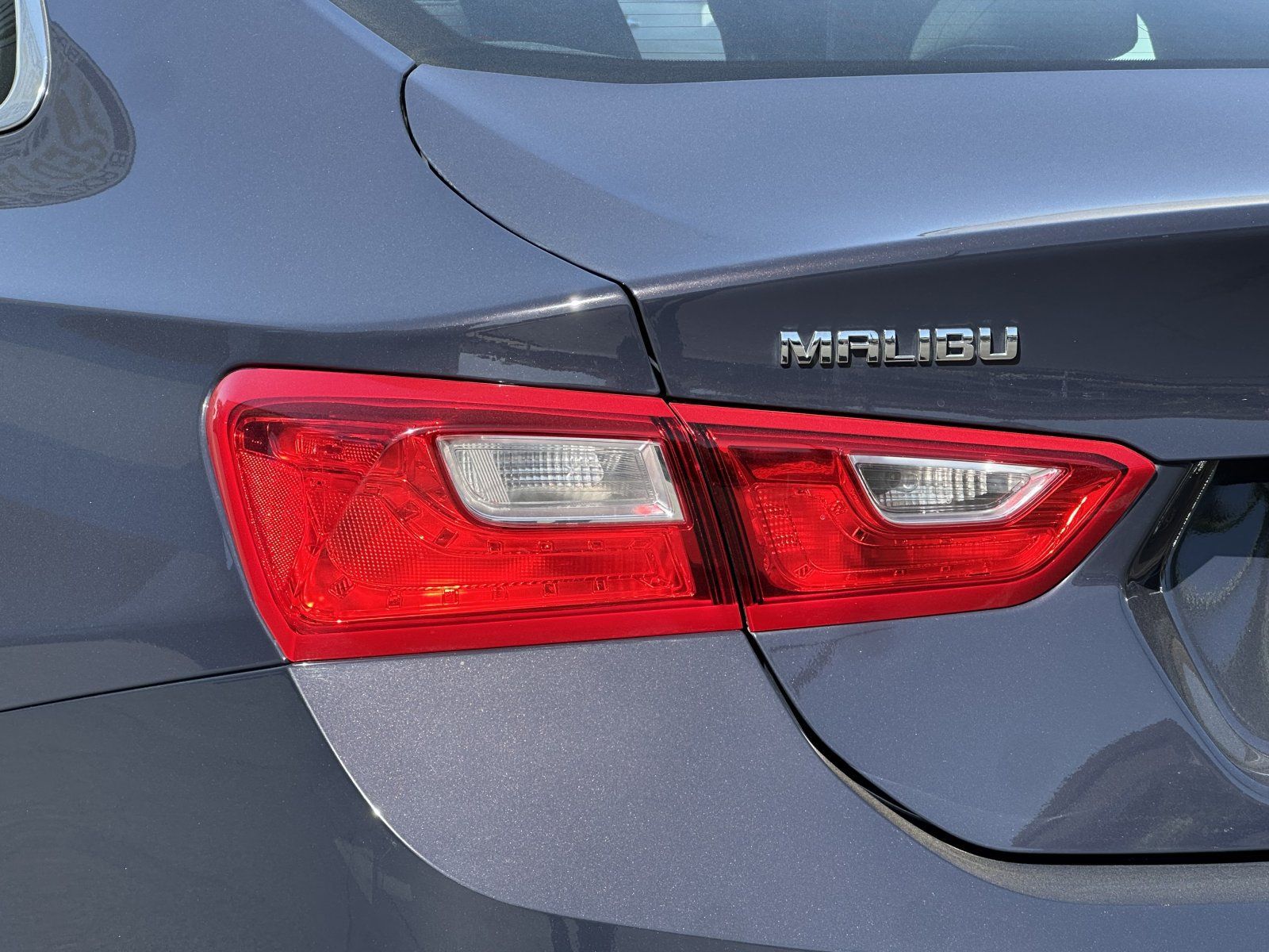 Used 2025 Chevrolet Malibu LT FWD image 26